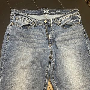 Women’s Levi Strauss Signature Modern Bootcut size 14S jeans